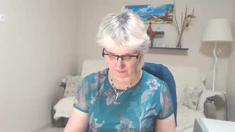 Leila Kinky online show from 21, 2, 2025