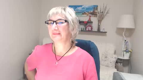 Leila Kinky online show from 11, 10, 2025