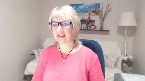 Snapshot of leilamays chatting on 11, 2, 2026 Leila Kinky online show from 11, 2, 2026