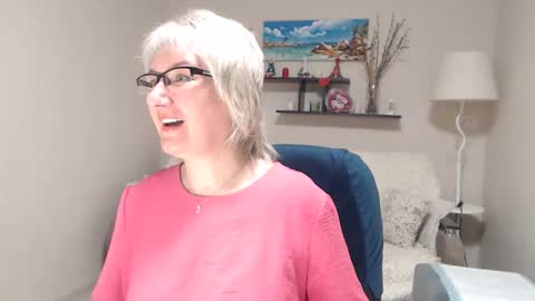 Snapshot of leilamays chatting on 25, 2, 2026 Leila Kinky online show from 25, 2, 2026