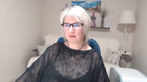 Leila Kinky online show from 15, 4, 2026