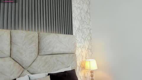 leilapons online show from 18, 10, 2025