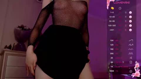 Snapshot of leilavanillla chatting on 13, 11, 2025 Leila online show from 13, 11, 2025