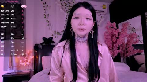 Snapshot of lein_bone chatting on 7, 11, 2025 Lein online show from 7, 11, 2025