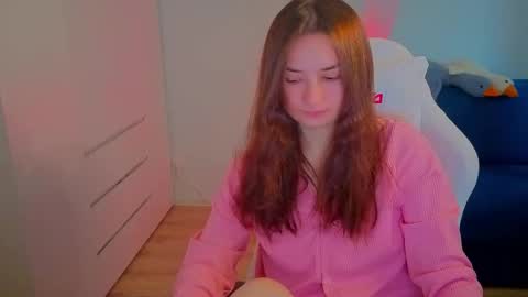 Snapshot of lelia_vibe chatting on 6, 10, 2025 Lelia online show from 6, 10, 2025