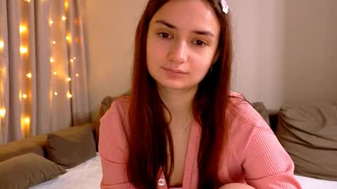 Snapshot of lelia_vibe chatting on 19, 11, 2025 Lelia online show from 19, 11, 2025