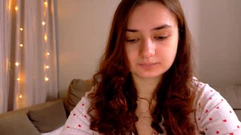 Snapshot of lelia_vibe chatting on 1, 12, 2025 Lelia online show from 1, 12, 2025