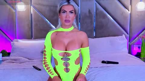 Carlaa online show from 24, 9, 2025