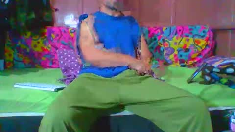 Snapshot of lemao77 chatting on 28, 11, 2025 SEX MASTER online show from 28, 11, 2025