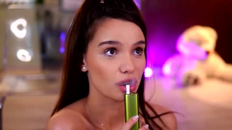 Lena Laurent online show from 28, 7, 2026