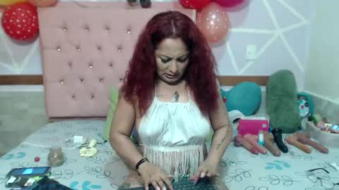 Snapshot of lena_lawson chatting on 27, 9, 2025 lena_lawson online show from 27, 9, 2025