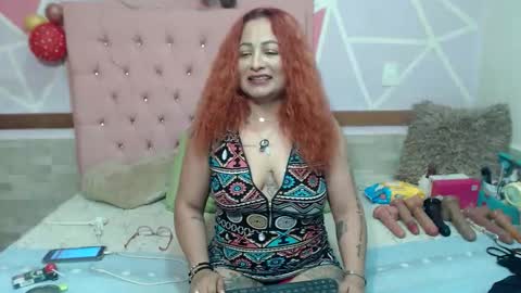 Snapshot of lena_lawson chatting on 17, 10, 2025 lena_lawson online show from 17, 10, 2025