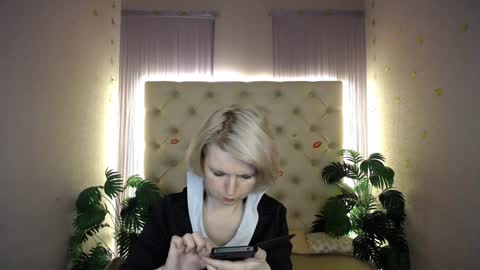 Snapshot of lena_paulles chatting on 28, 12, 2024 Lena online show from 28, 12, 2024