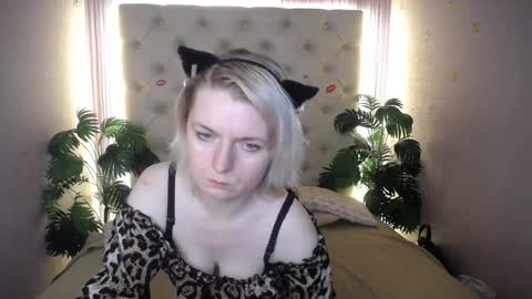 Snapshot of lena_paulles chatting on 16, 1, 2025 Lena online show from 16, 1, 2025