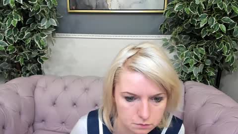 Snapshot of lena_paulles chatting on 9, 2, 2025 Lena online show from 9, 2, 2025