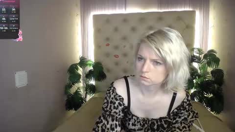 Snapshot of lena_paulles chatting on 15, 2, 2025 Lena online show from 15, 2, 2025