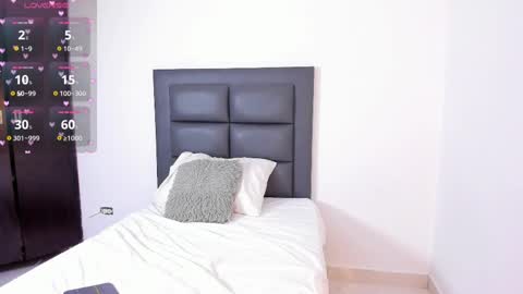 Lena Rousseau  online show from 28, 2, 2025