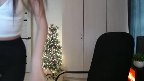 Snapshot of lenagordon chatting on 18, 1, 2026 lenagordon online show from 18, 1, 2026