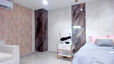 Snapshot of lenathompson chatting on 11, 2, 2025 Lenathompson online show from 11, 2, 2025