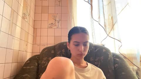 Hellomy name is Natalyits my first day here nice to meet you Give me 50 thumbs ups online show from 7, 5, 2026