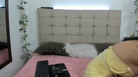 Snapshot of lennox_amy chatting on 8, 5, 2026 lennox_amy online show from 8, 5, 2026