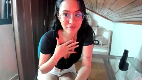 Snapshot of lennox_amy chatting on 29, 5, 2026 lennox_amy online show from 29, 5, 2026