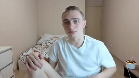Snapshot of leo__miller chatting on 1, 6, 2026 LEO online show from 1, 6, 2026