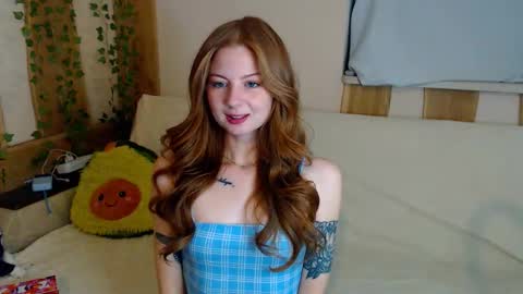 Snapshot of leo_and_lori chatting on 16, 11, 2025 Leo and Lori online show from 16, 11, 2025