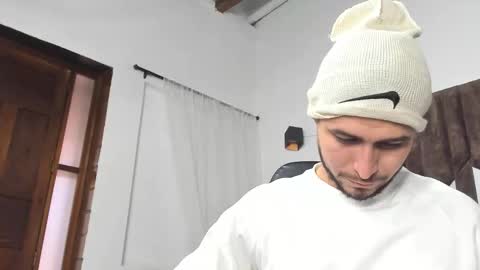 leo_carter1 online show from 27, 2, 2026