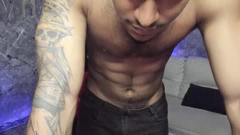 Snapshot of leo_taro chatting on 30, 9, 2025 Leo independent model online show from 30, 9, 2025