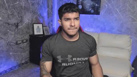 Snapshot of leo_taro chatting on 22, 10, 2025 Leo independent model online show from 22, 10, 2025