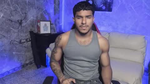 Snapshot of leo_taro chatting on 24, 10, 2025 Leo independent model online show from 24, 10, 2025