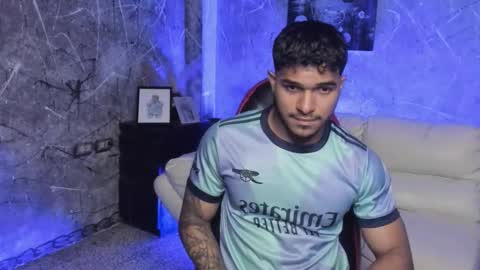 Snapshot of leo_taro chatting on 29, 10, 2025 Leo independent model online show from 29, 10, 2025