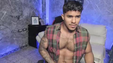 Snapshot of leo_taro chatting on 31, 10, 2025 Leo independent model online show from 31, 10, 2025