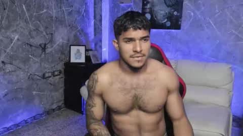 Snapshot of leo_taro chatting on 1, 11, 2025 Leo independent model online show from 1, 11, 2025