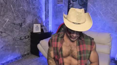 Snapshot of leo_taro chatting on 3, 11, 2025 Leo independent model online show from 3, 11, 2025