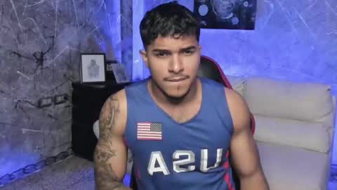 Snapshot of leo_taro chatting on 9, 11, 2025 Leo independent model online show from 9, 11, 2025