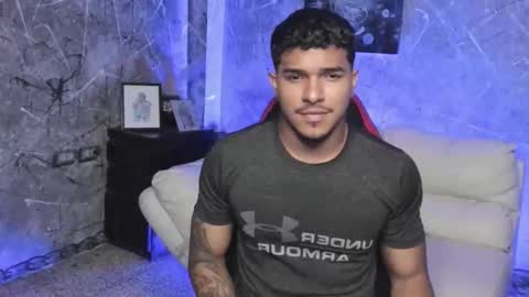 Snapshot of leo_taro chatting on 11, 11, 2025 Leo independent model online show from 11, 11, 2025