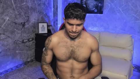 Snapshot of leo_taro chatting on 12, 11, 2025 Leo independent model online show from 12, 11, 2025