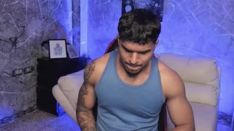 Snapshot of leo_taro chatting on 21, 11, 2025 Leo independent model online show from 21, 11, 2025