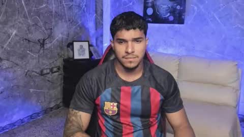 Snapshot of leo_taro chatting on 27, 11, 2025 Leo independent model online show from 27, 11, 2025