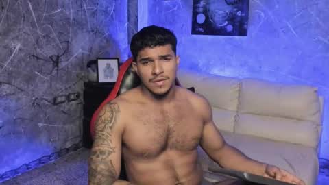 Snapshot of leo_taro chatting on 28, 11, 2025 Leo independent model online show from 28, 11, 2025