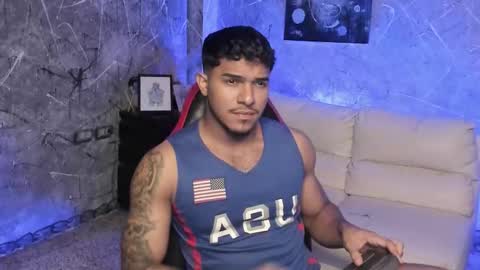 Snapshot of leo_taro chatting on 3, 12, 2025 Leo independent model online show from 3, 12, 2025