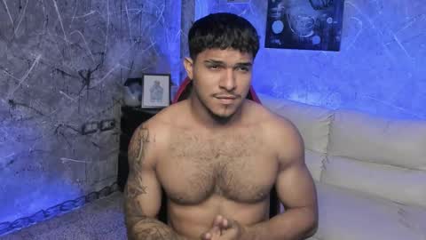 Snapshot of leo_taro chatting on 16, 12, 2025 Leo independent model online show from 16, 12, 2025