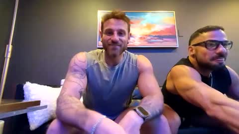 Snapshot of leobayne chatting on 6, 11, 2025 Leo Bayne online show from 6, 11, 2025