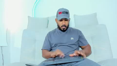 Snapshot of leocarter_ chatting on 18, 6, 2026 leo online show from 18, 6, 2026