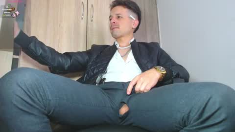 Snapshot of leonal_oconer chatting on 10, 7, 2026 iam leonal online show from 10, 7, 2026