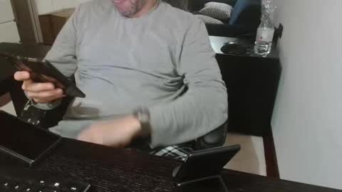 Snapshot of leone44 chatting on 6, 5, 2026 angel e sonia online show from 6, 5, 2026