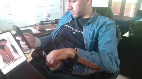 Snapshot of leone44 chatting on 17, 5, 2026 angel e sonia online show from 17, 5, 2026