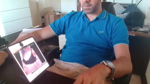 Snapshot of leone44 chatting on 28, 5, 2026 angel e sonia online show from 28, 5, 2026